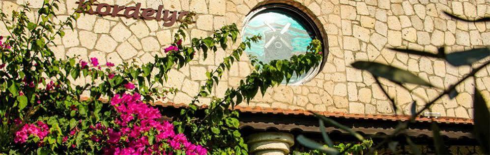 Kordelya Hotel Алачати Экстерьер фото
